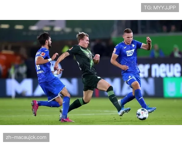 RB莱比锡中场传递掌控比赛节奏，门兴体能分配问题在下半场显现