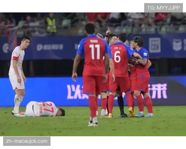 武磊米特里策核心对决,上海海港主场抢分应对保级形势 武磊米特里策核心对决,上海海港主场抢分应对保级形势